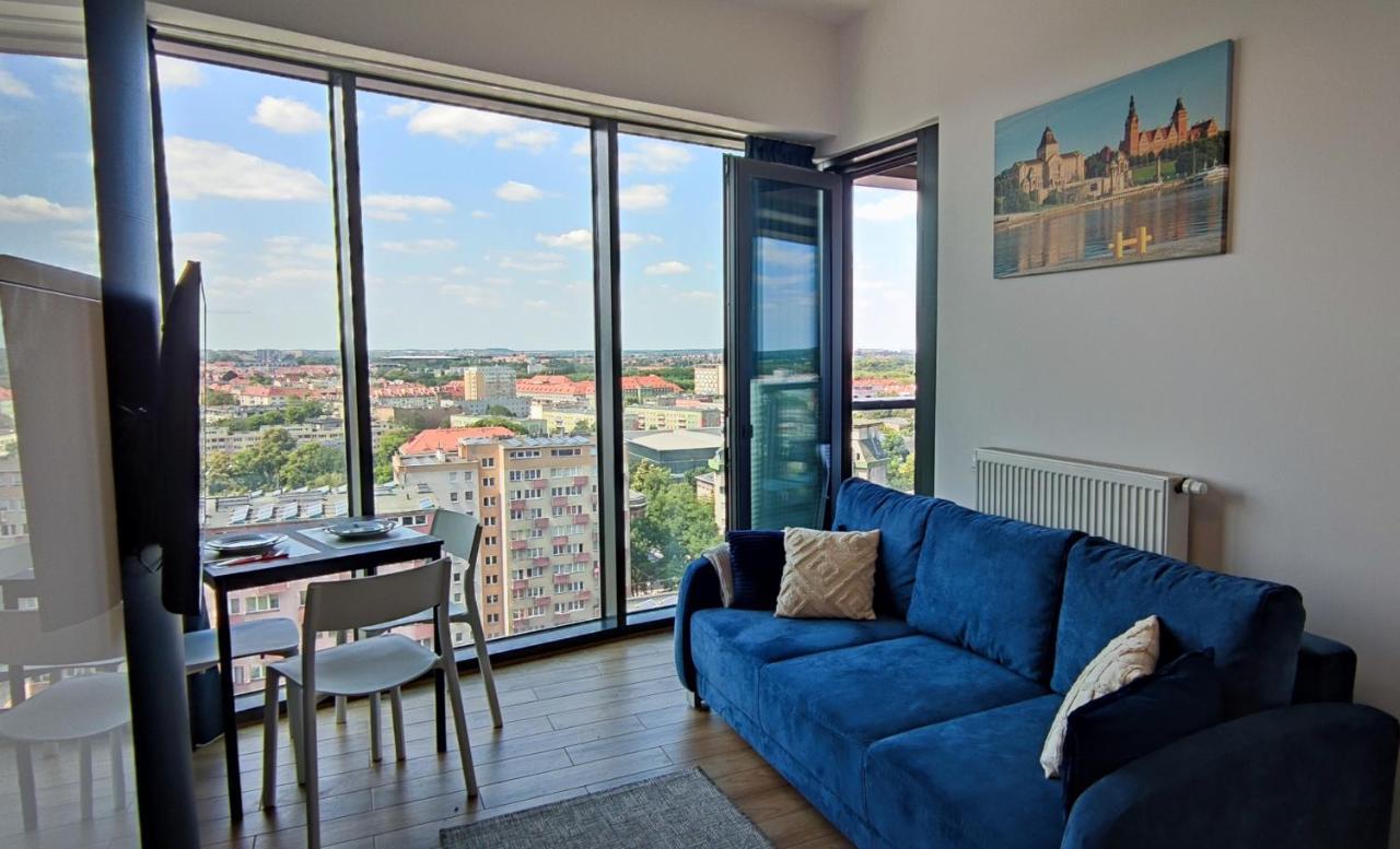 Aleda Tower, 14 Floor, Balkon Apartment ชเตชชิน ภายนอก รูปภาพ